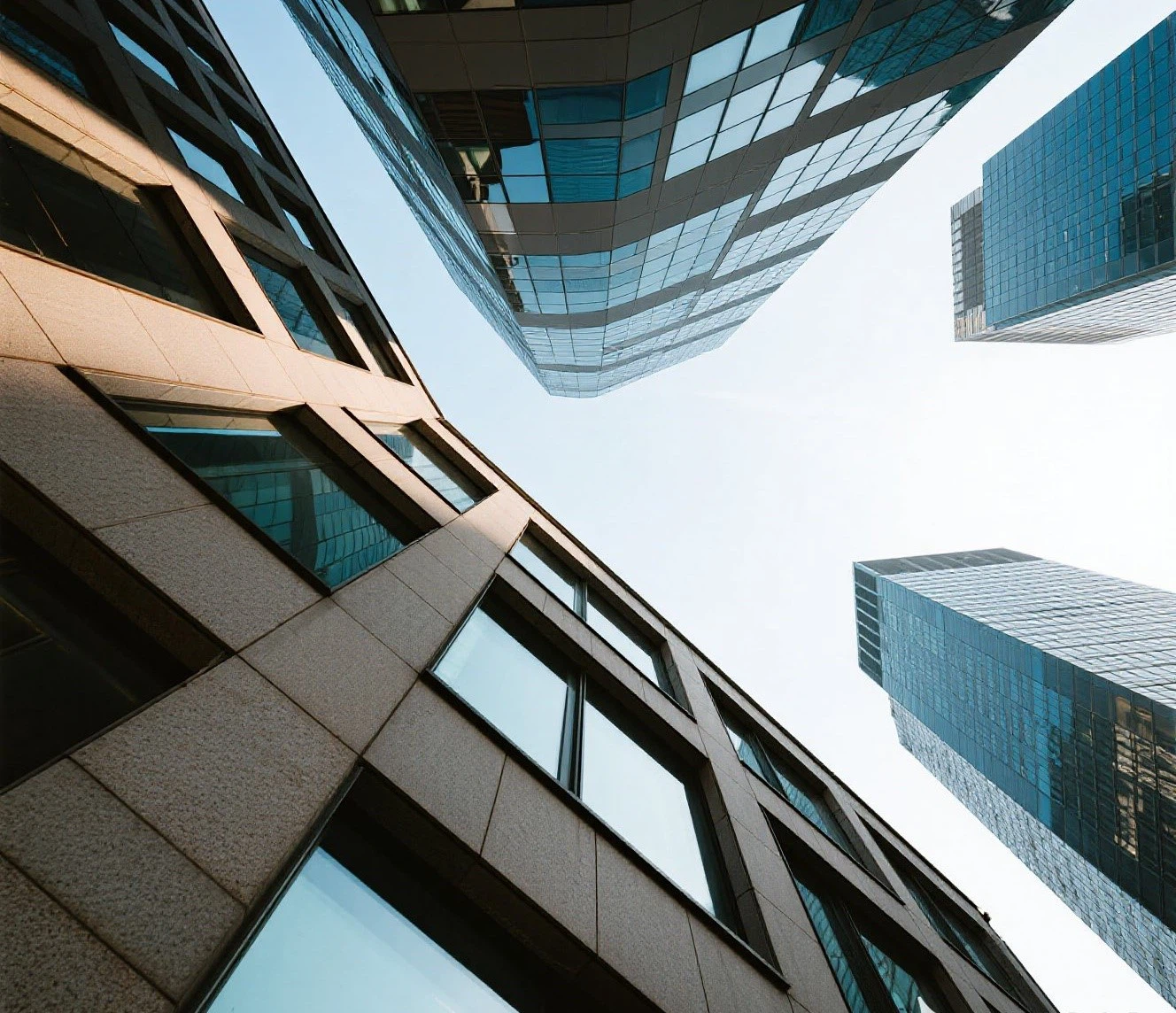 Weather-Resistant Curtain Walls Weather-Resistant Curtain Walls